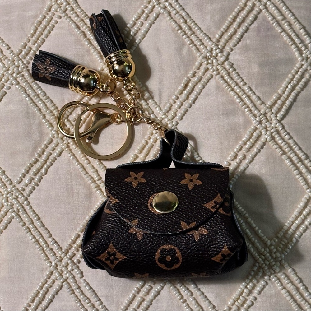 Fashion KeyRing/Bag Charm with Gold Tone NWOT